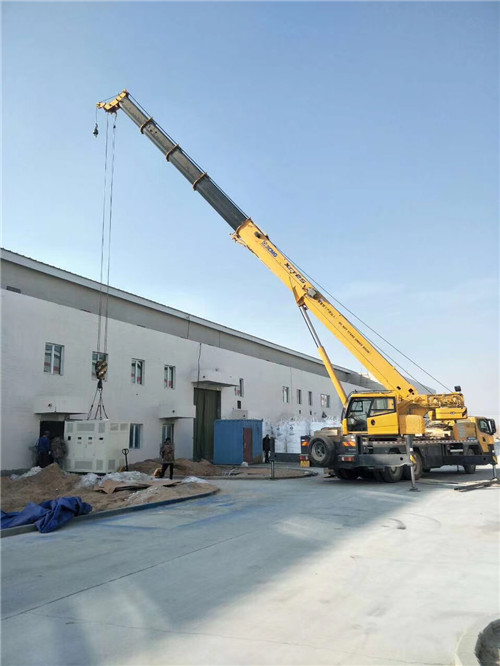 河曲县“超载就喊停”—— 吊车的 “重量保镖” 技术