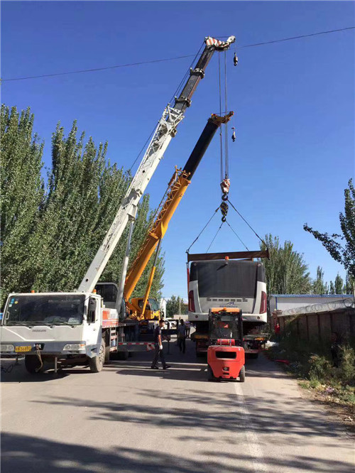 河曲县港口集装箱搬运案例